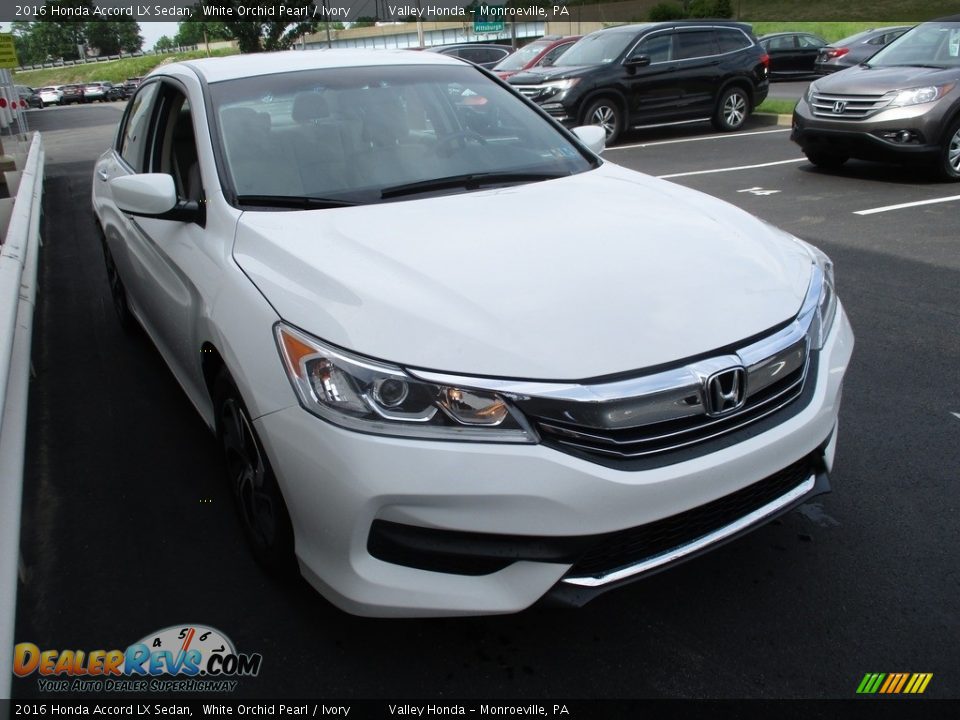 2016 Honda Accord LX Sedan White Orchid Pearl / Ivory Photo #6