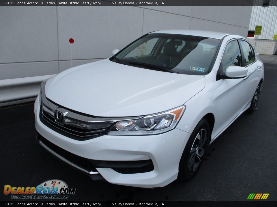 2016 Honda Accord LX Sedan White Orchid Pearl / Ivory Photo #8
