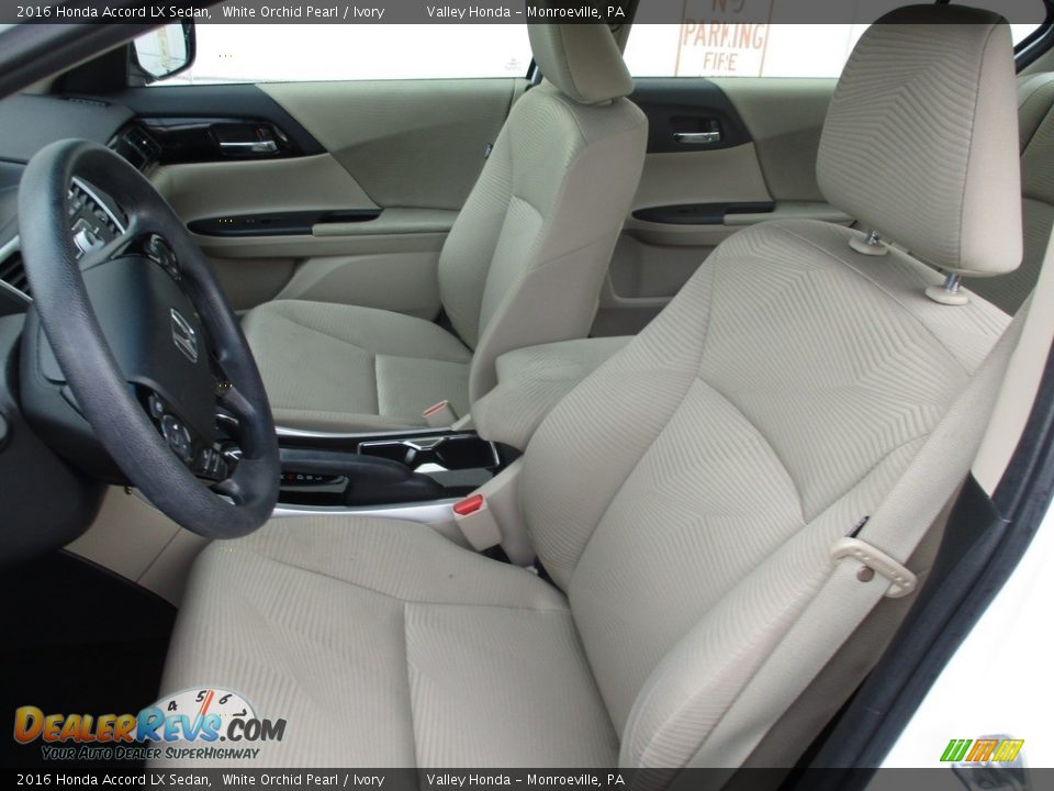 2016 Honda Accord LX Sedan White Orchid Pearl / Ivory Photo #10