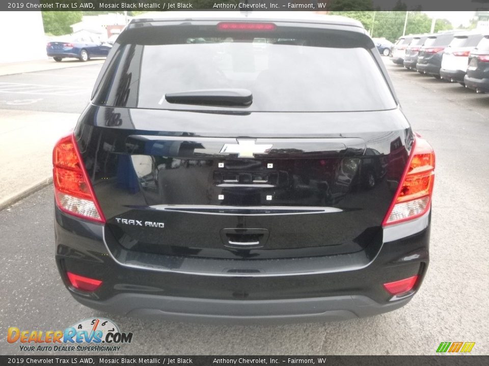 2019 Chevrolet Trax LS AWD Mosaic Black Metallic / Jet Black Photo #5