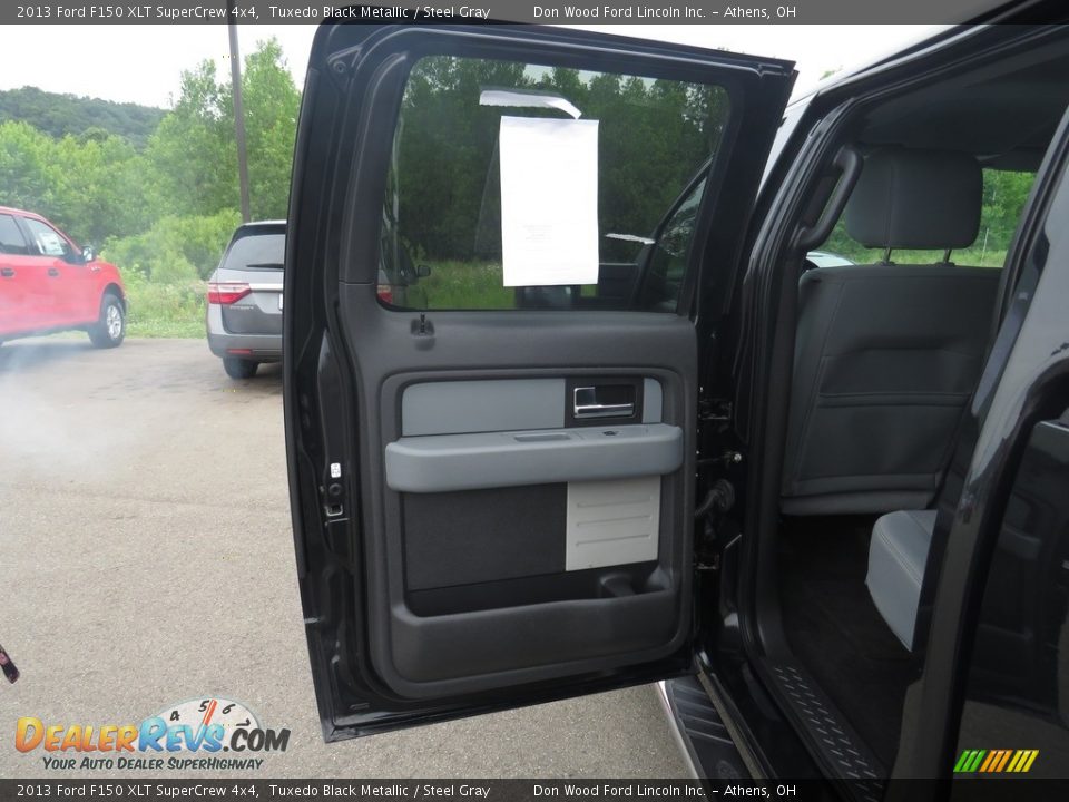 2013 Ford F150 XLT SuperCrew 4x4 Tuxedo Black Metallic / Steel Gray Photo #23
