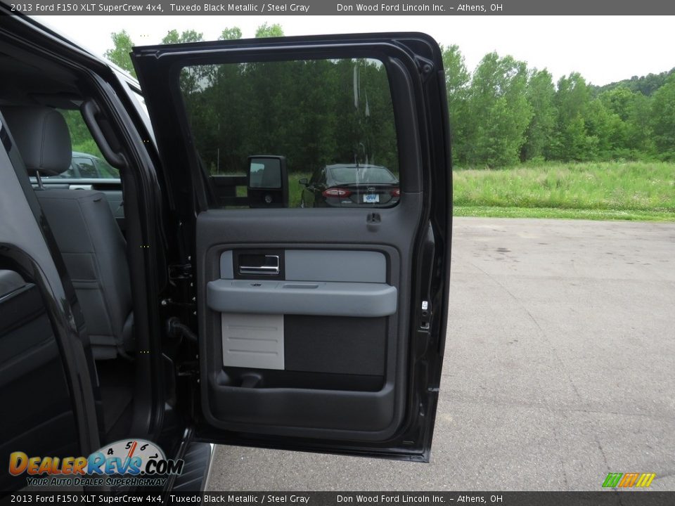 2013 Ford F150 XLT SuperCrew 4x4 Tuxedo Black Metallic / Steel Gray Photo #25