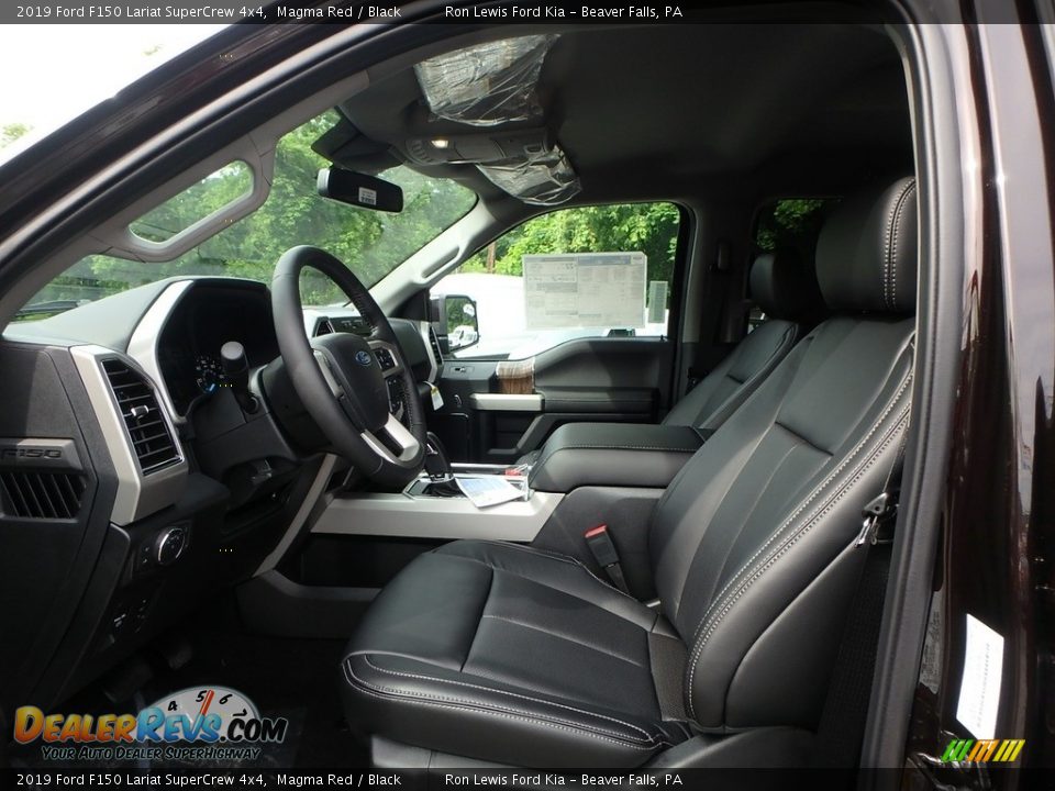 Front Seat of 2019 Ford F150 Lariat SuperCrew 4x4 Photo #10