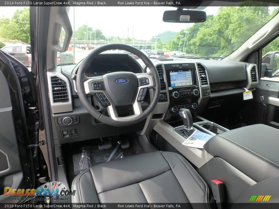 Black Interior - 2019 Ford F150 Lariat SuperCrew 4x4 Photo #13