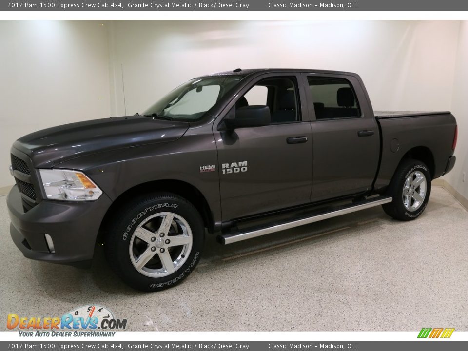 2017 Ram 1500 Express Crew Cab 4x4 Granite Crystal Metallic / Black/Diesel Gray Photo #3