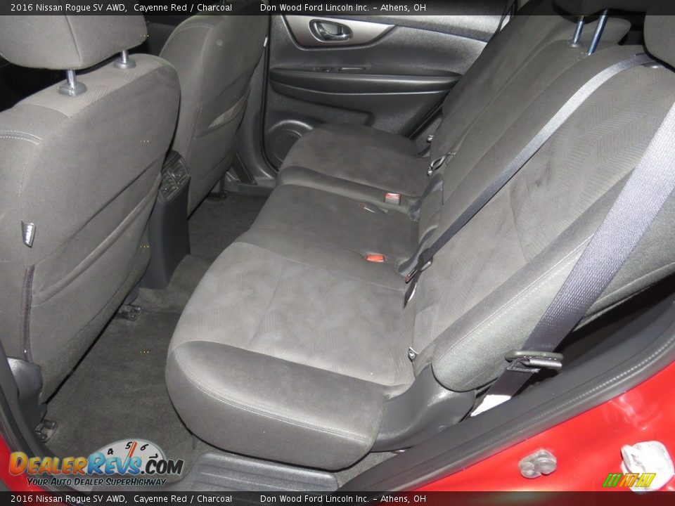2016 Nissan Rogue SV AWD Cayenne Red / Charcoal Photo #25