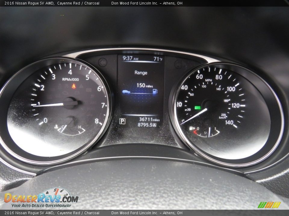 2016 Nissan Rogue SV AWD Cayenne Red / Charcoal Photo #32