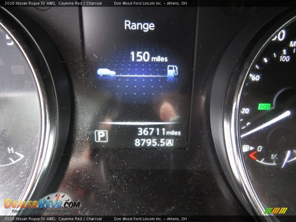 2016 Nissan Rogue SV AWD Cayenne Red / Charcoal Photo #33