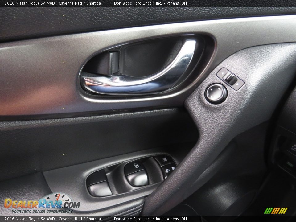 2016 Nissan Rogue SV AWD Cayenne Red / Charcoal Photo #34