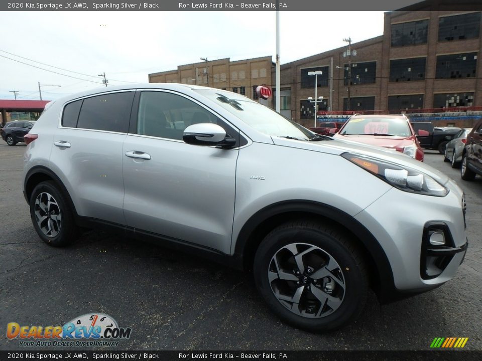 Front 3/4 View of 2020 Kia Sportage LX AWD Photo #9