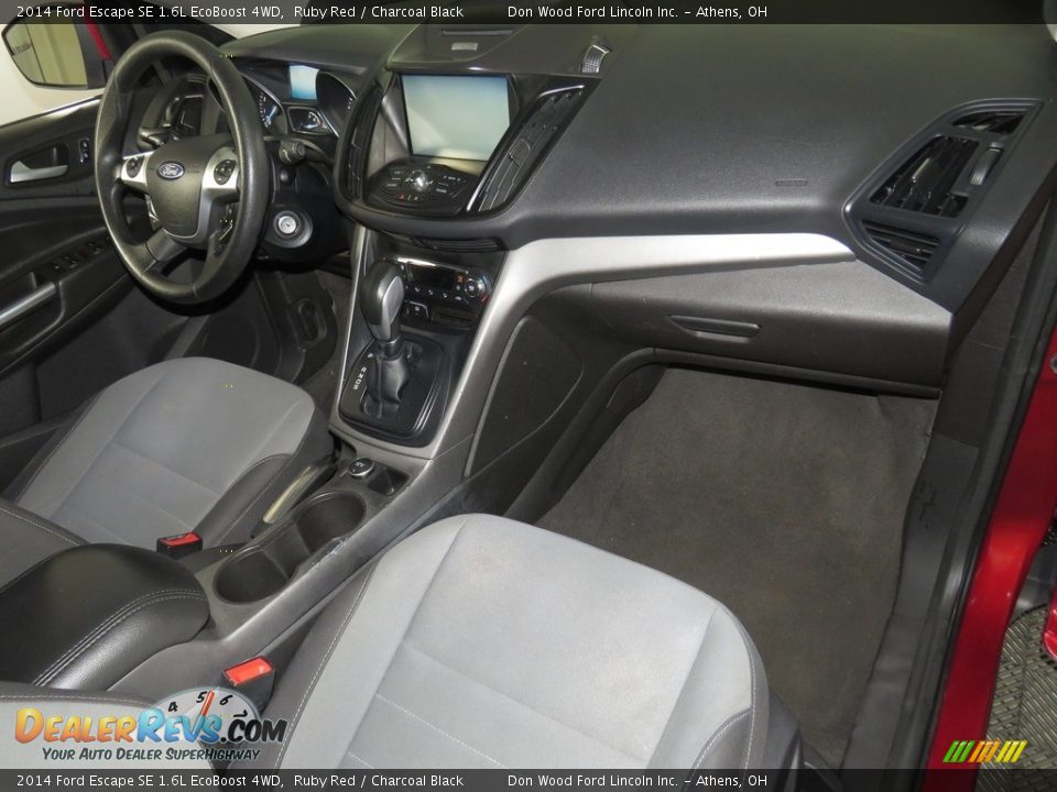 2014 Ford Escape SE 1.6L EcoBoost 4WD Ruby Red / Charcoal Black Photo #32