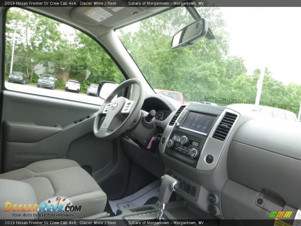 2019 Nissan Frontier SV Crew Cab 4x4 Glacier White / Steel Photo #11