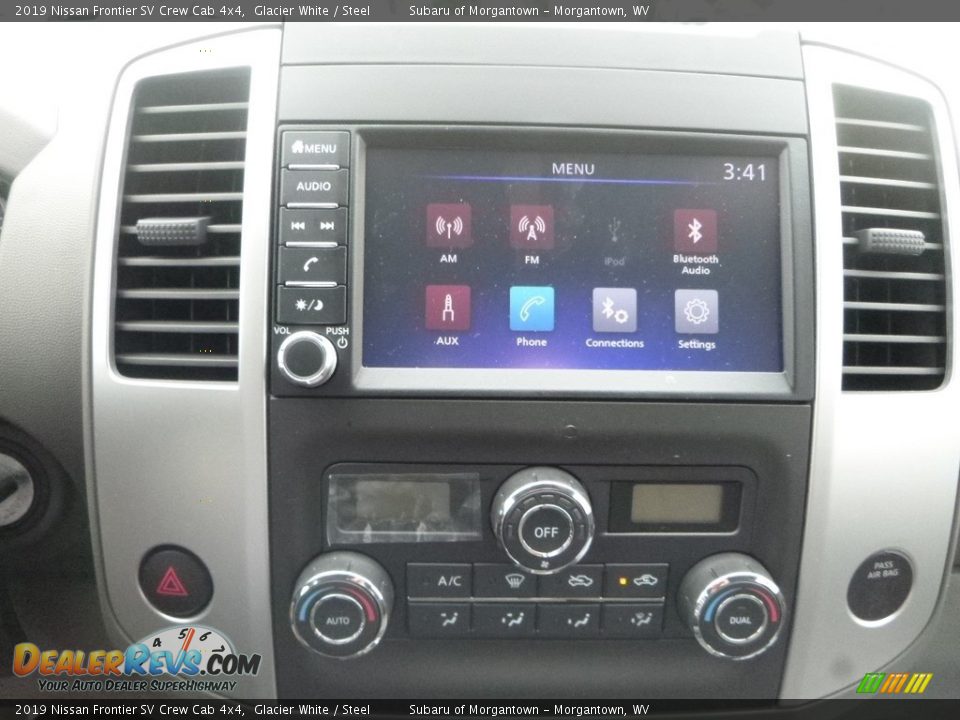 2019 Nissan Frontier SV Crew Cab 4x4 Glacier White / Steel Photo #16