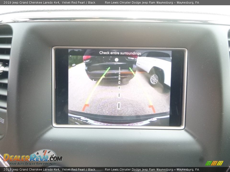 2019 Jeep Grand Cherokee Laredo 4x4 Velvet Red Pearl / Black Photo #15
