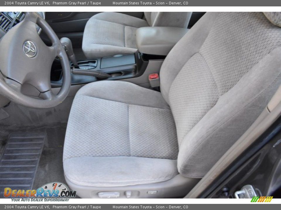 2004 Toyota Camry LE V6 Phantom Gray Pearl / Taupe Photo #11