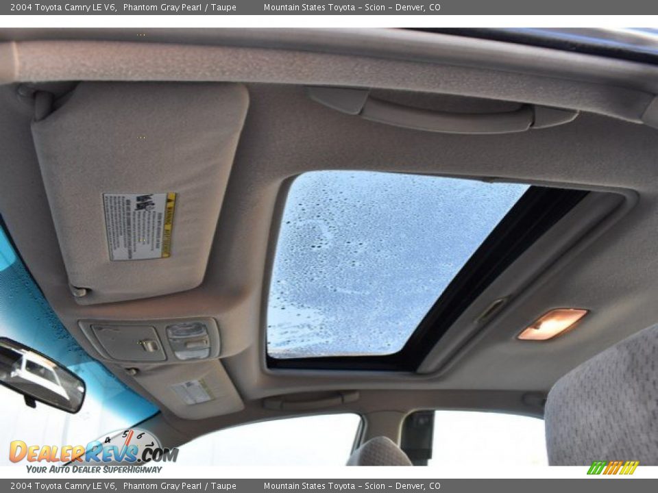 2004 Toyota Camry LE V6 Phantom Gray Pearl / Taupe Photo #14