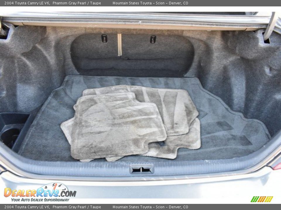 2004 Toyota Camry LE V6 Phantom Gray Pearl / Taupe Photo #27