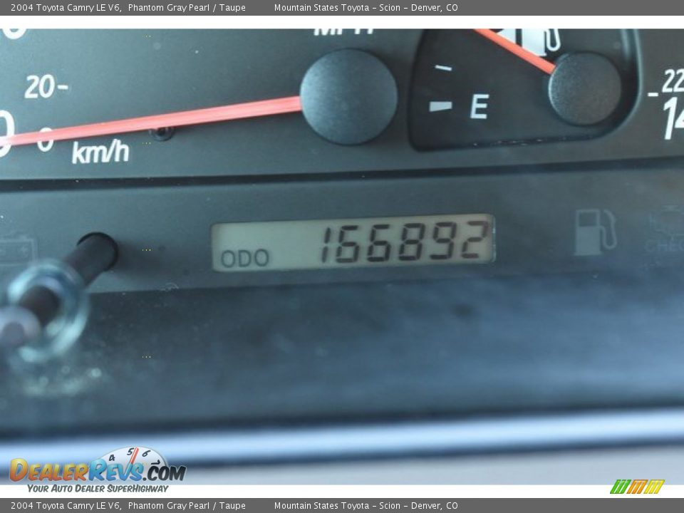 2004 Toyota Camry LE V6 Phantom Gray Pearl / Taupe Photo #30