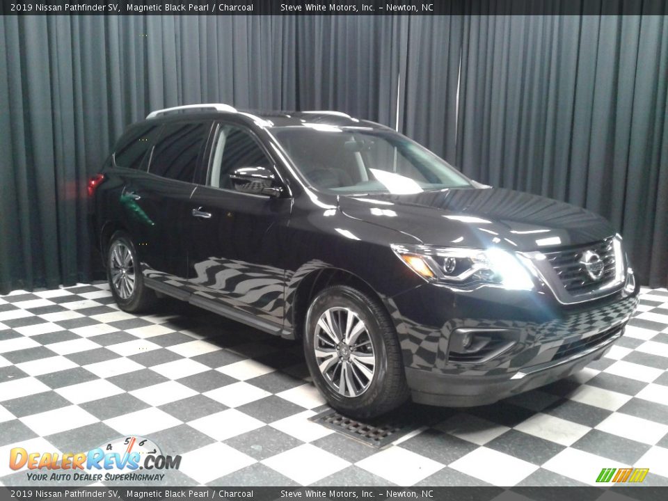 2019 Nissan Pathfinder SV Magnetic Black Pearl / Charcoal Photo #4