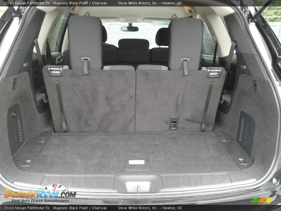 2019 Nissan Pathfinder SV Magnetic Black Pearl / Charcoal Photo #13