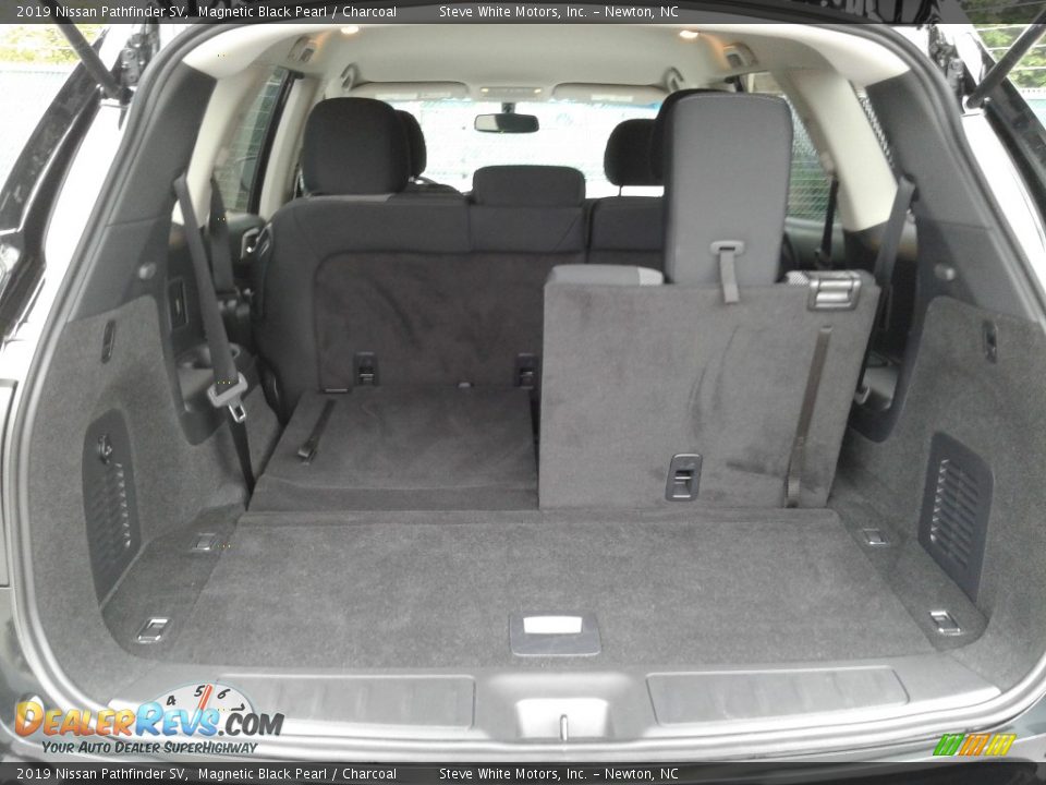 2019 Nissan Pathfinder SV Magnetic Black Pearl / Charcoal Photo #14