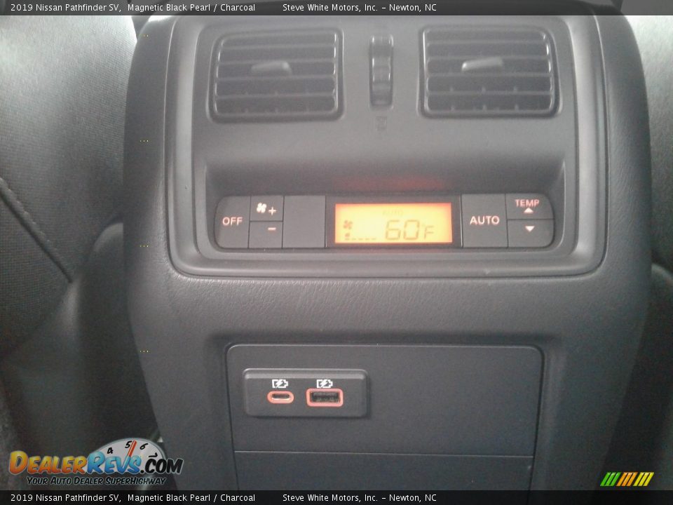 2019 Nissan Pathfinder SV Magnetic Black Pearl / Charcoal Photo #15