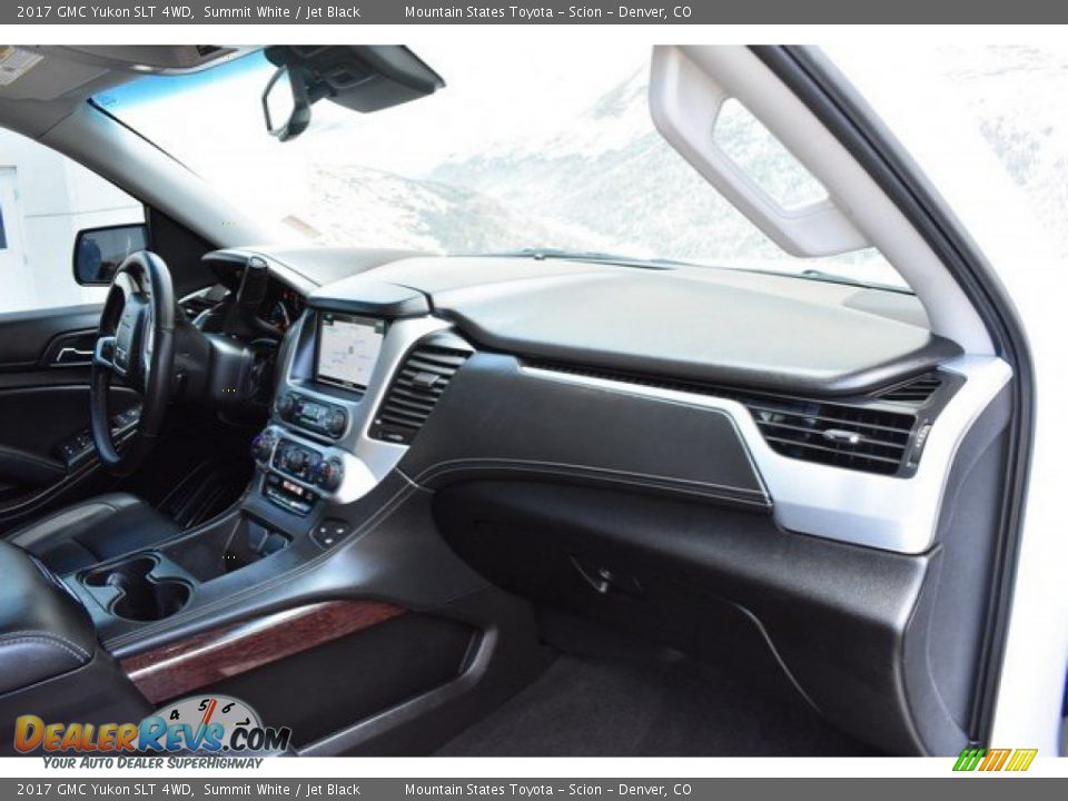 2017 GMC Yukon SLT 4WD Summit White / Jet Black Photo #16