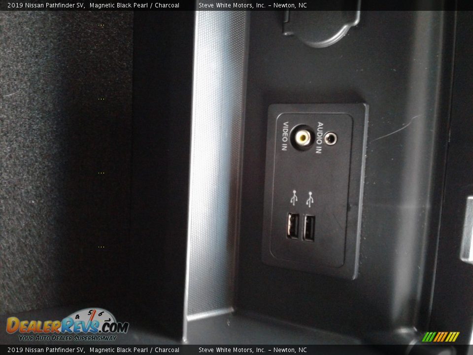 2019 Nissan Pathfinder SV Magnetic Black Pearl / Charcoal Photo #34