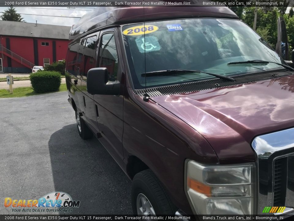 2008 Ford E Series Van E350 Super Duty XLT 15 Passenger Dark Toreador Red Metallic / Medium Flint Photo #2