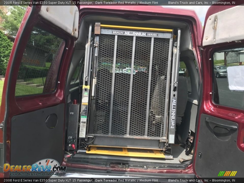 2008 Ford E Series Van E350 Super Duty XLT 15 Passenger Dark Toreador Red Metallic / Medium Flint Photo #7