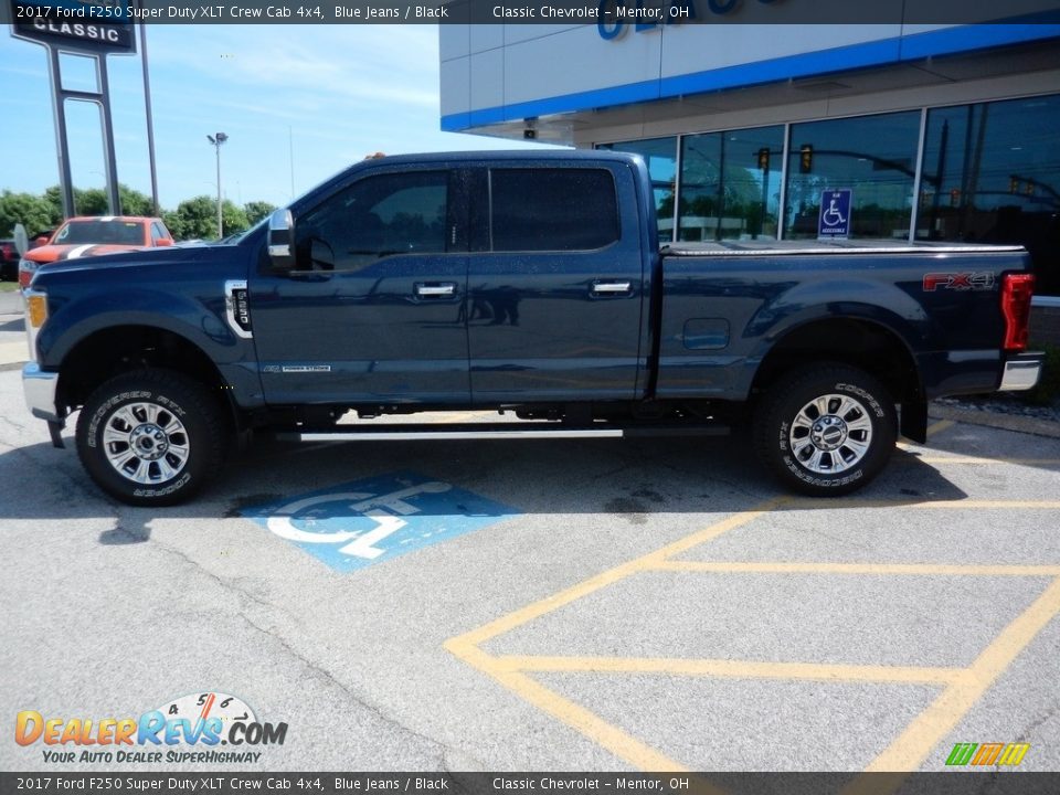 2017 Ford F250 Super Duty XLT Crew Cab 4x4 Blue Jeans / Black Photo #3
