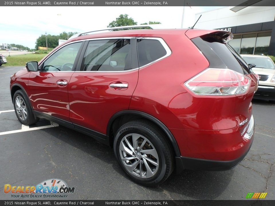 2015 Nissan Rogue SL AWD Cayenne Red / Charcoal Photo #12