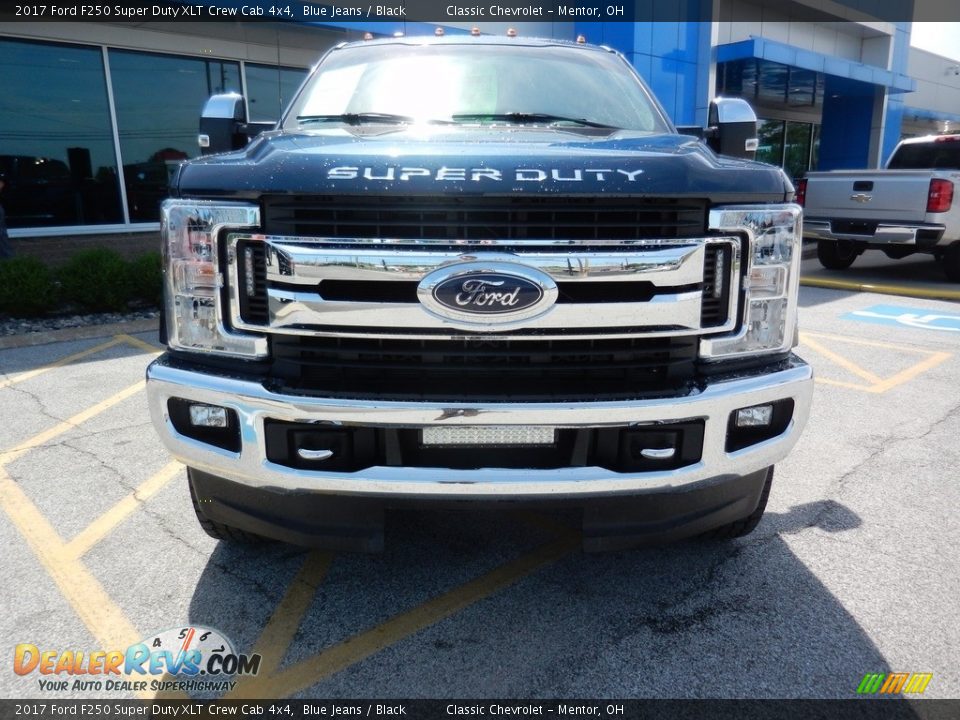 2017 Ford F250 Super Duty XLT Crew Cab 4x4 Blue Jeans / Black Photo #7