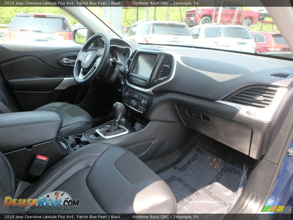 2018 Jeep Cherokee Latitude Plus 4x4 Patriot Blue Pearl / Black Photo #6
