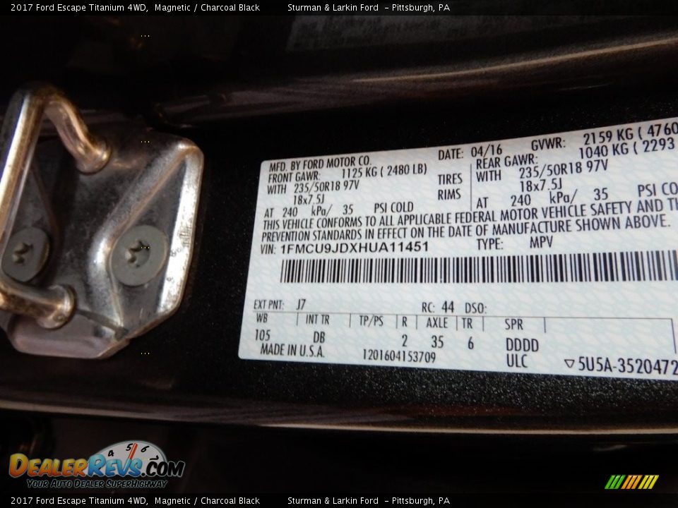2017 Ford Escape Titanium 4WD Magnetic / Charcoal Black Photo #19