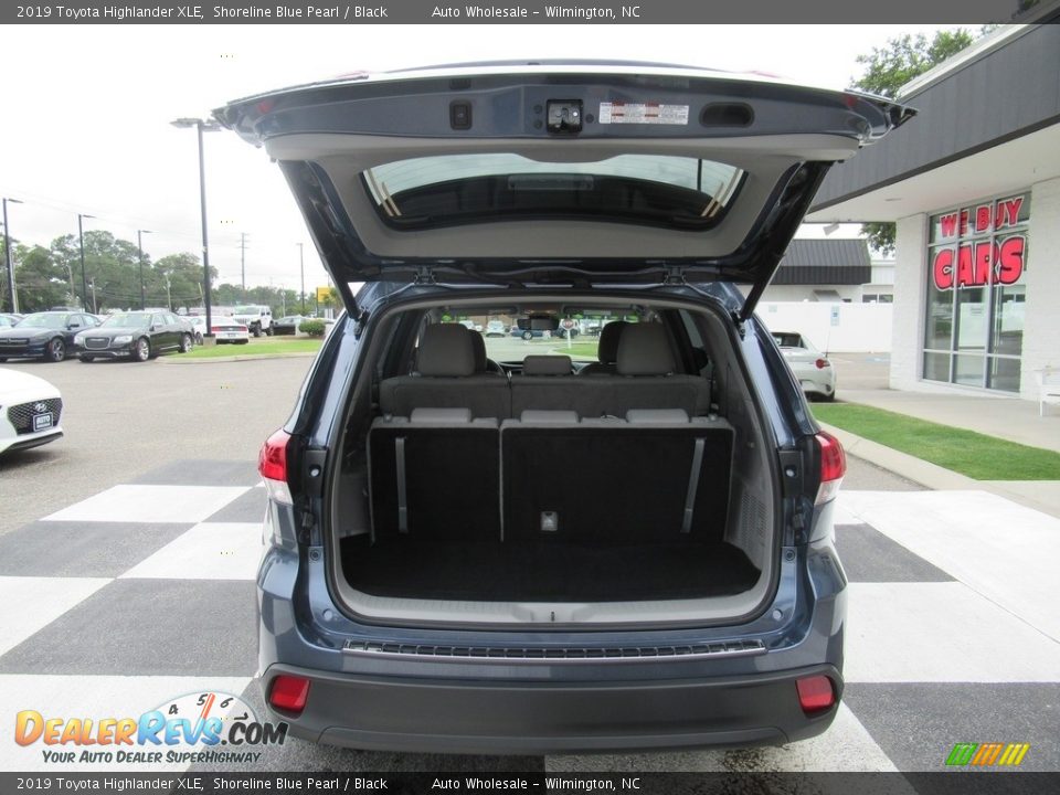 2019 Toyota Highlander XLE Shoreline Blue Pearl / Black Photo #5