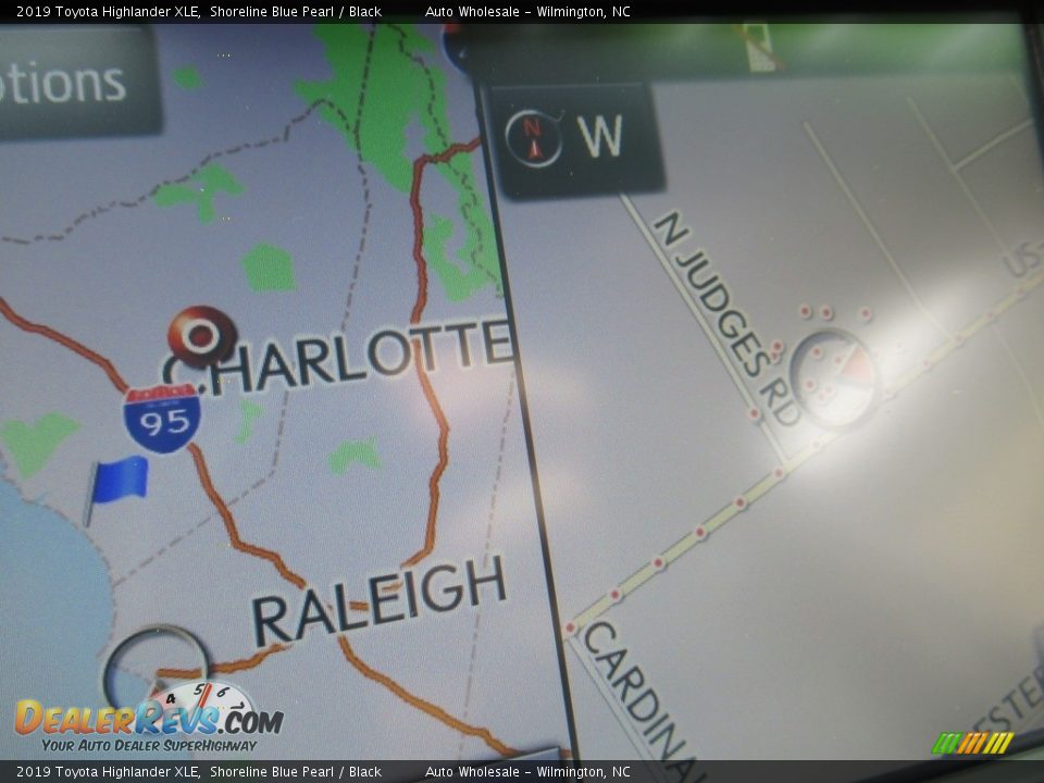 2019 Toyota Highlander XLE Shoreline Blue Pearl / Black Photo #16