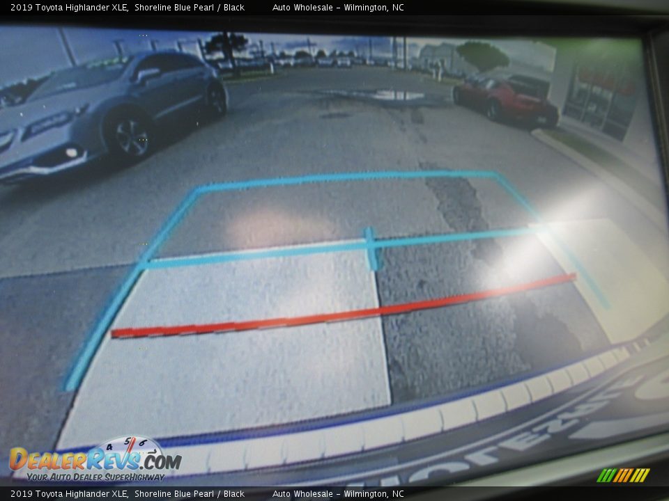 2019 Toyota Highlander XLE Shoreline Blue Pearl / Black Photo #18