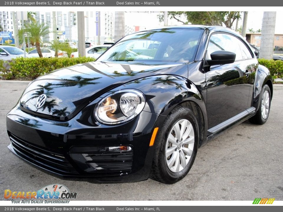 2018 Volkswagen Beetle S Deep Black Pearl / Titan Black Photo #5