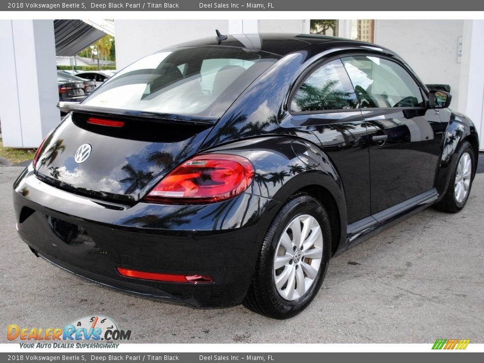 2018 Volkswagen Beetle S Deep Black Pearl / Titan Black Photo #10