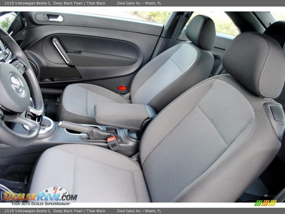 2018 Volkswagen Beetle S Deep Black Pearl / Titan Black Photo #13