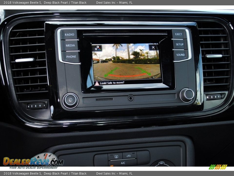 2018 Volkswagen Beetle S Deep Black Pearl / Titan Black Photo #16