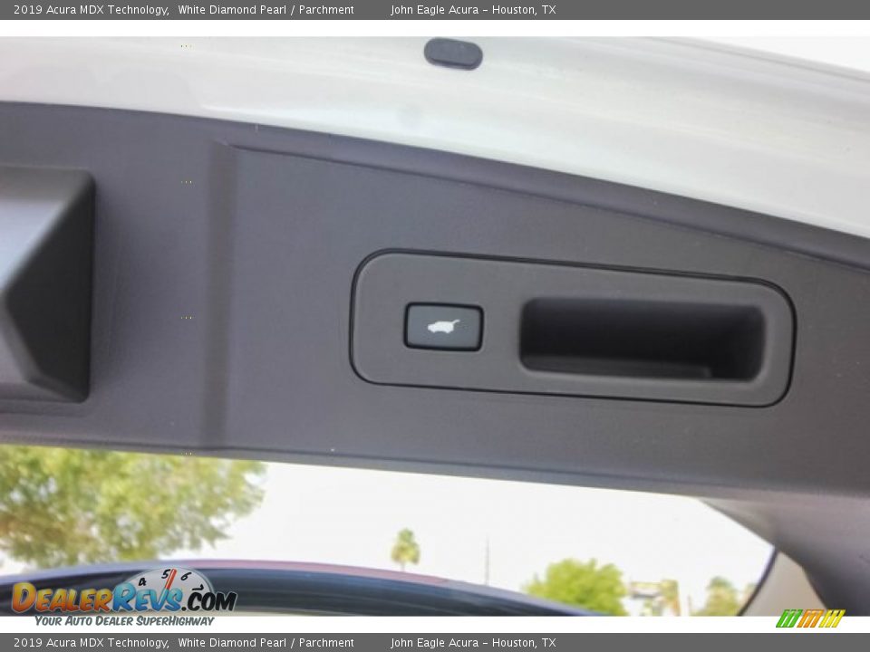 2019 Acura MDX Technology White Diamond Pearl / Parchment Photo #22