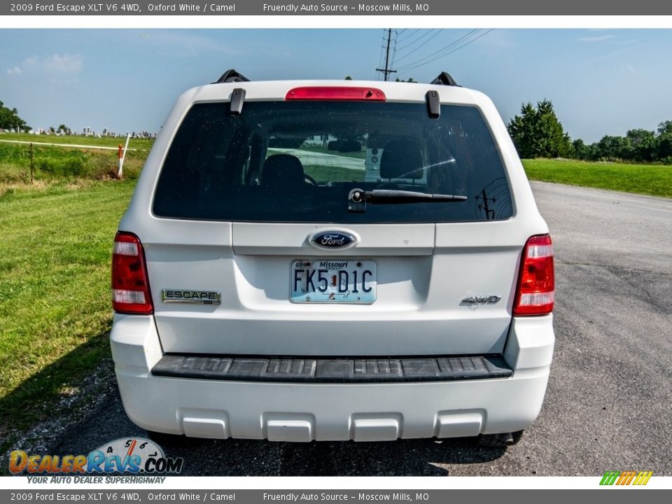 2009 Ford Escape XLT V6 4WD Oxford White / Camel Photo #5