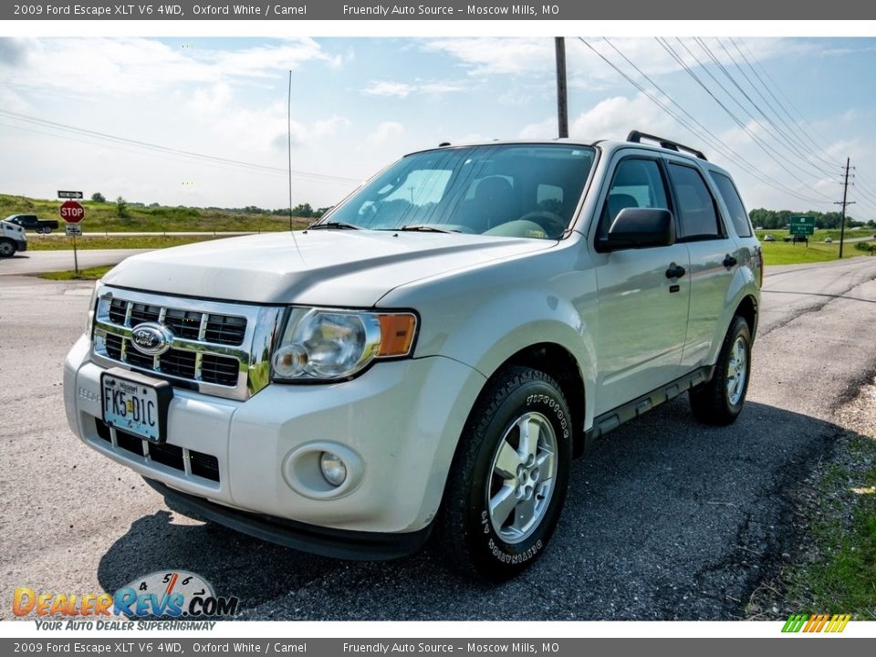 2009 Ford Escape XLT V6 4WD Oxford White / Camel Photo #8