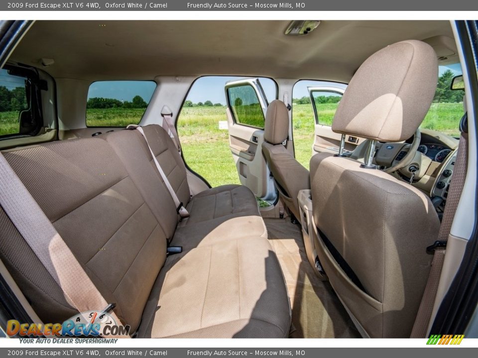 2009 Ford Escape XLT V6 4WD Oxford White / Camel Photo #24