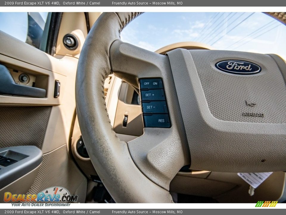 2009 Ford Escape XLT V6 4WD Oxford White / Camel Photo #33
