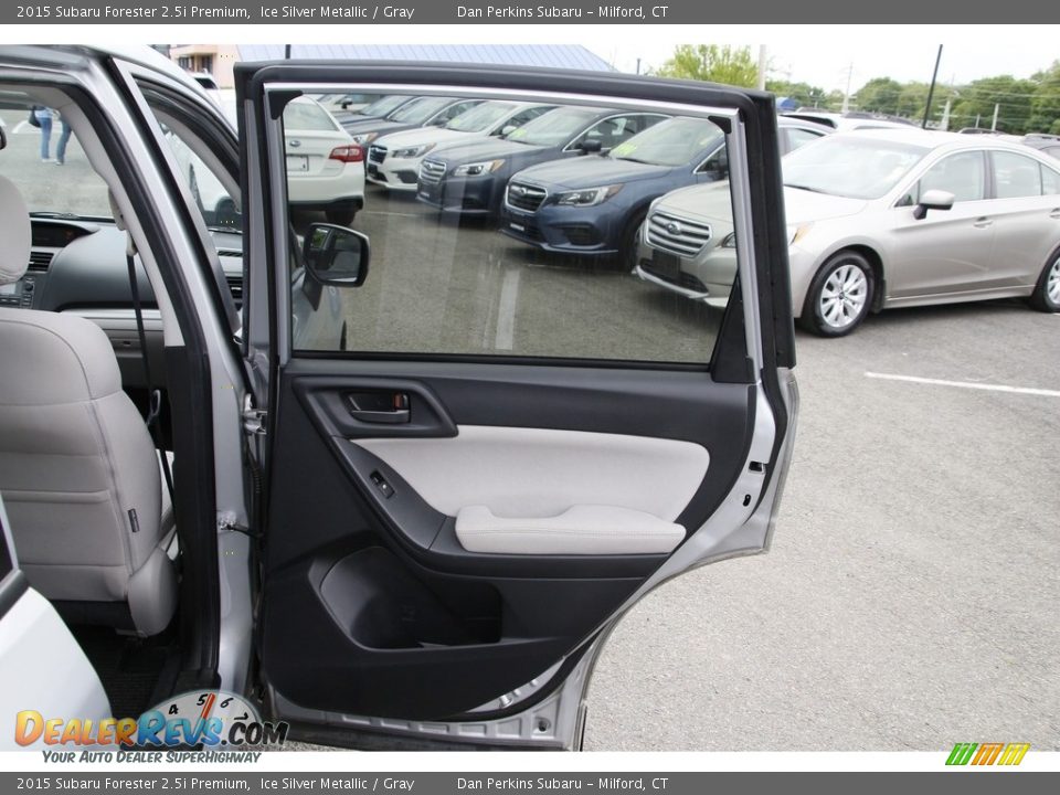 2015 Subaru Forester 2.5i Premium Ice Silver Metallic / Gray Photo #15