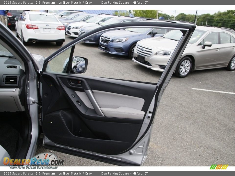 2015 Subaru Forester 2.5i Premium Ice Silver Metallic / Gray Photo #17