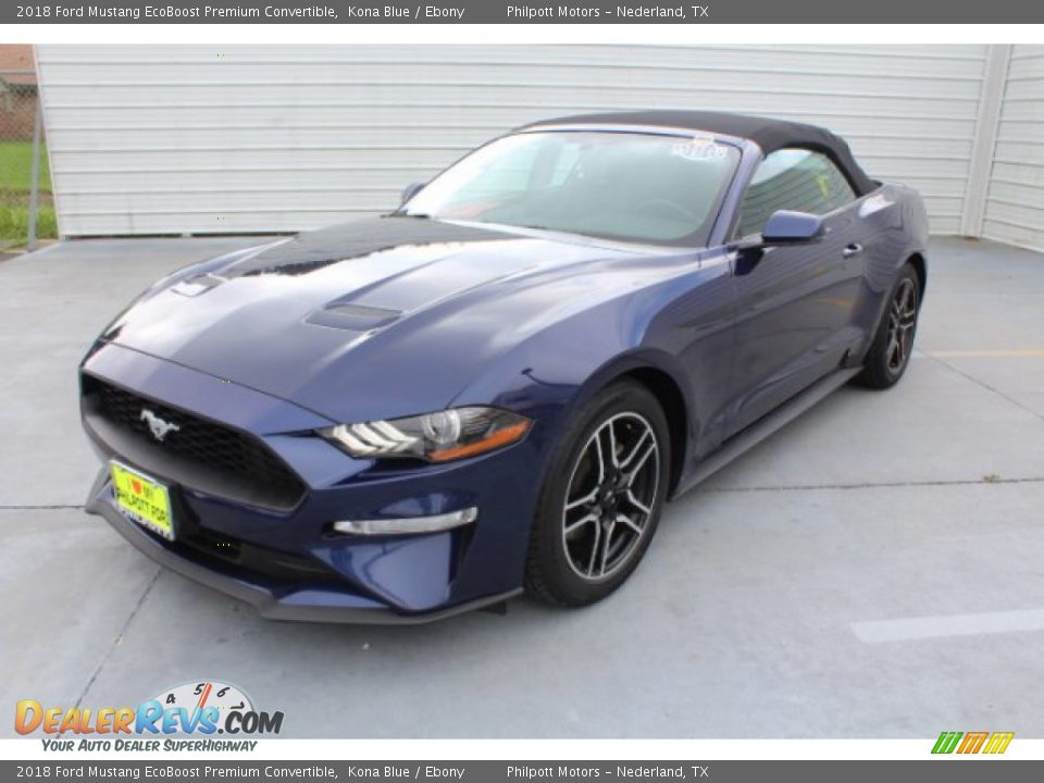 Front 3/4 View of 2018 Ford Mustang EcoBoost Premium Convertible Photo #4